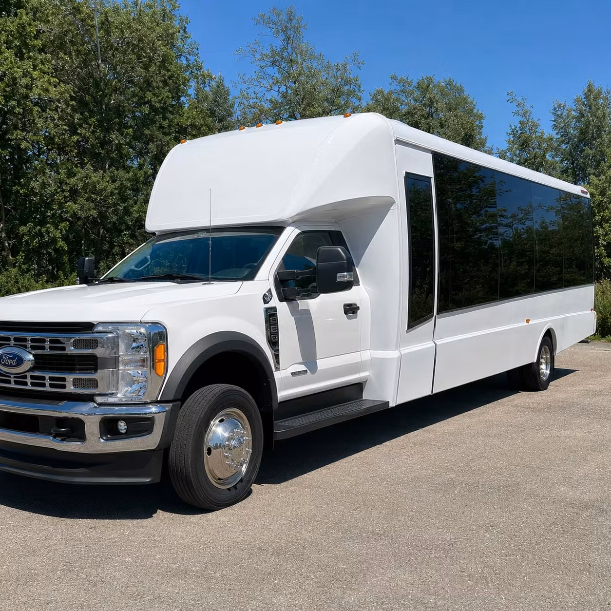 north las vegas 15 passenger minibus rental